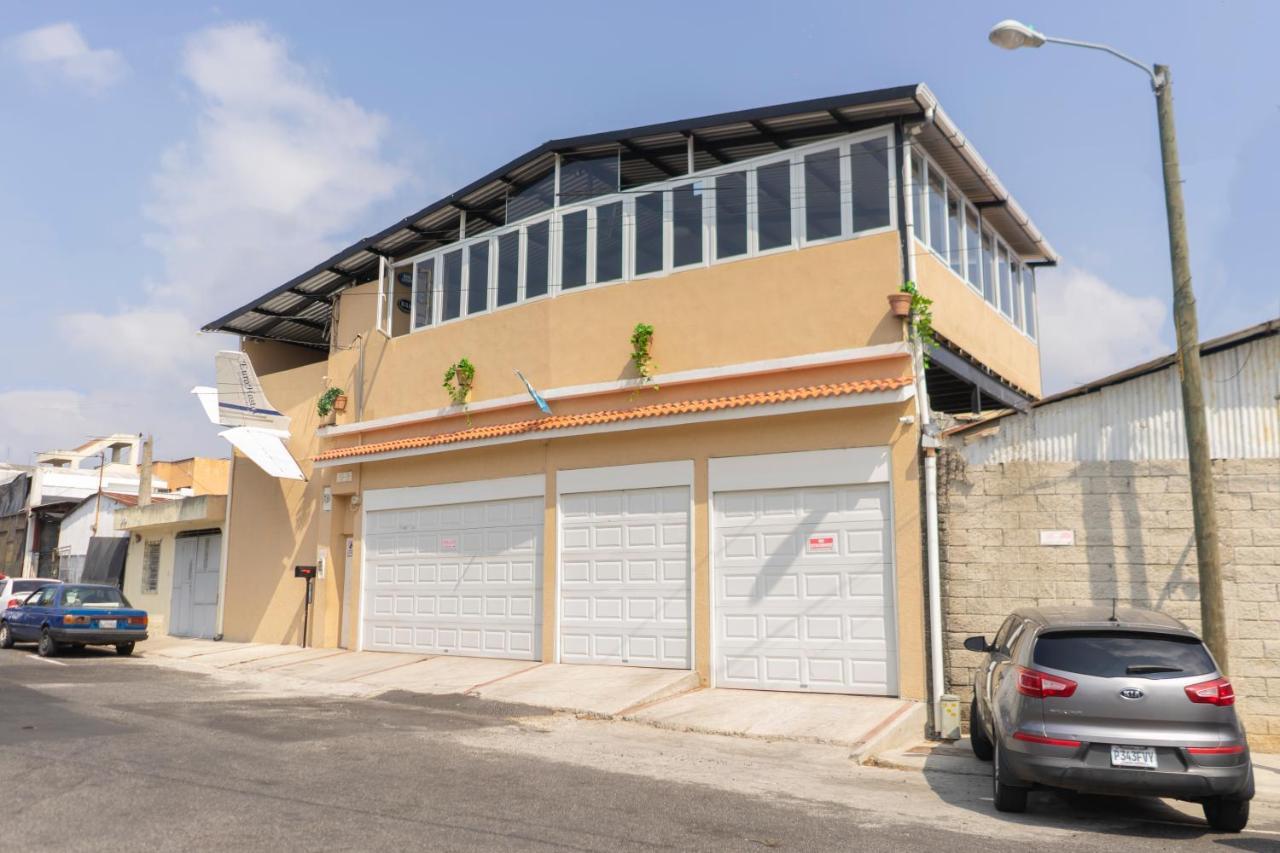 Euro Hostal Gwatemala Zewnętrze zdjęcie