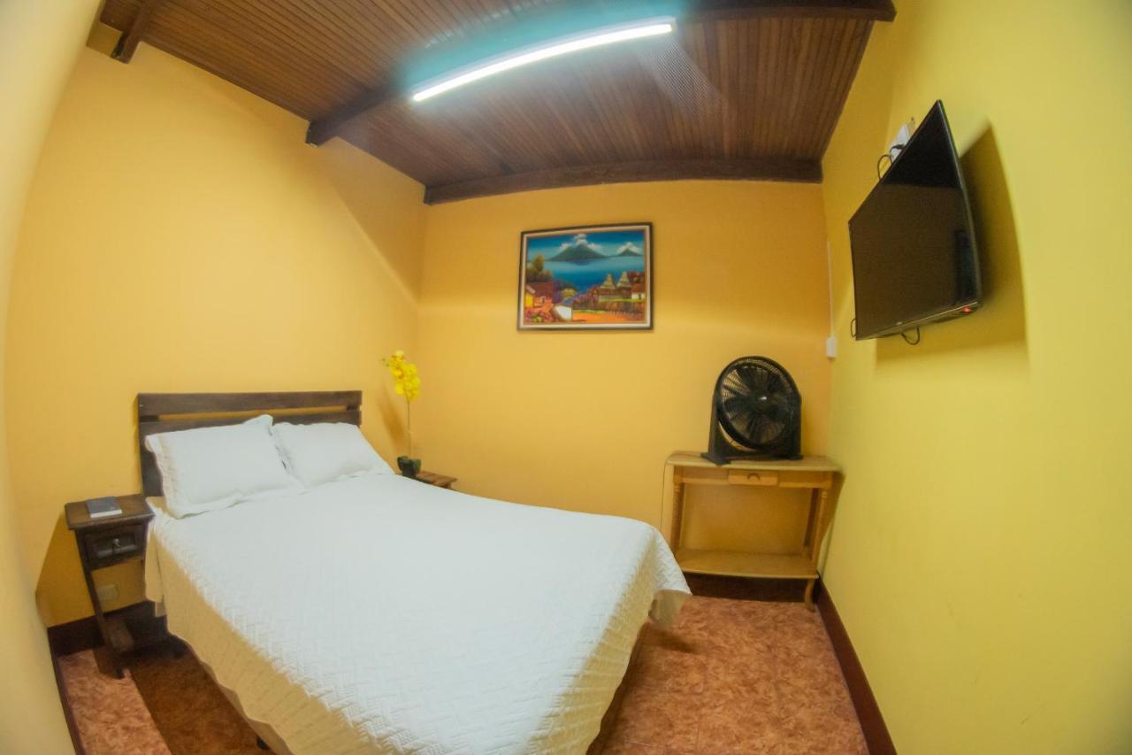 Euro Hostal Gwatemala Zewnętrze zdjęcie