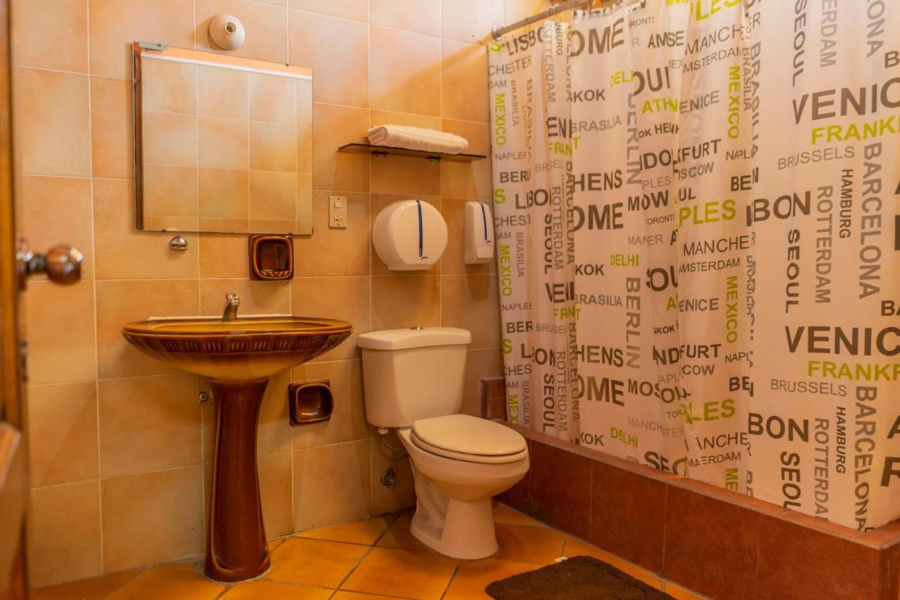 Euro Hostal Gwatemala Zewnętrze zdjęcie