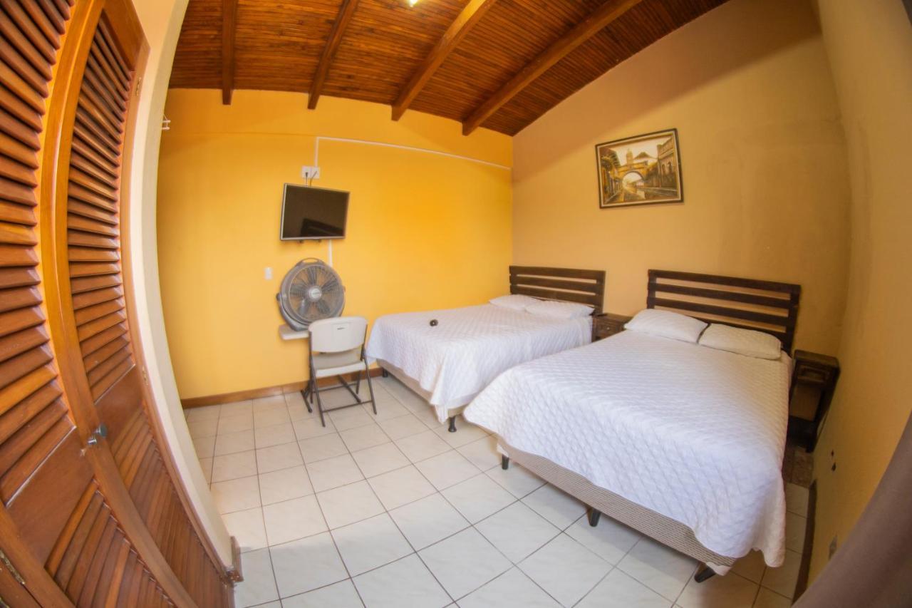Euro Hostal Gwatemala Zewnętrze zdjęcie
