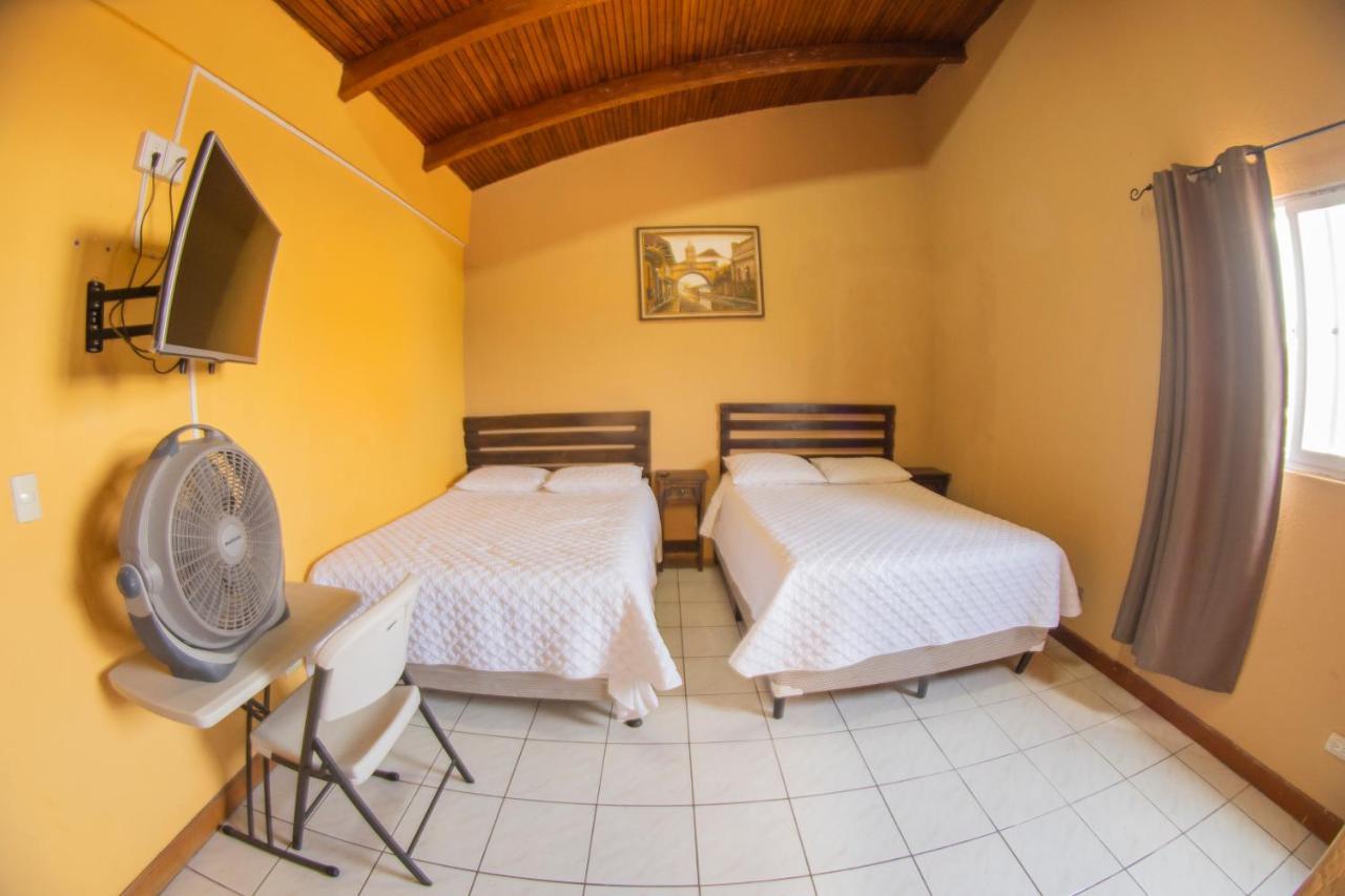 Euro Hostal Gwatemala Zewnętrze zdjęcie