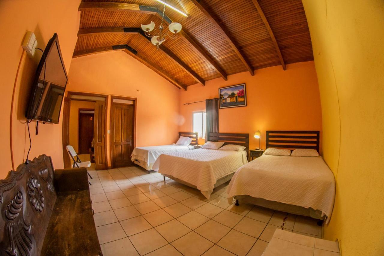 Euro Hostal Gwatemala Zewnętrze zdjęcie