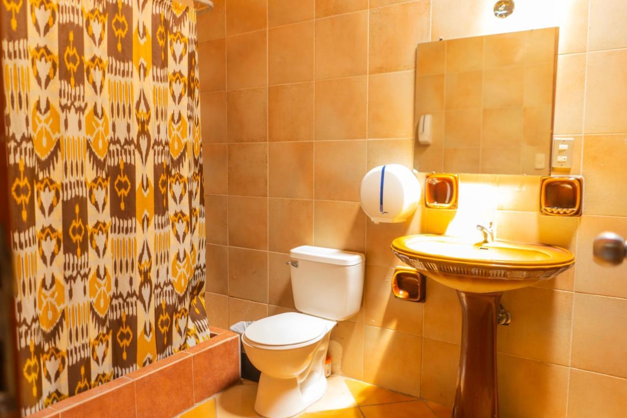 Euro Hostal Gwatemala Zewnętrze zdjęcie